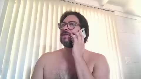 Snapshot of vesturelove chatting on 10.17.25 vesturelove online show from 10.17.25