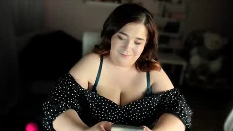 Vi Vixen online show from 12.19.25