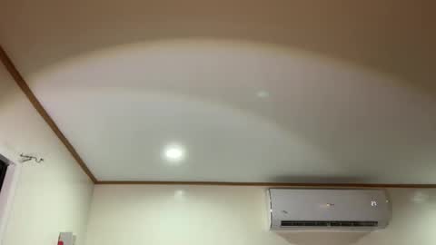 via_olala online show from 11.08.25