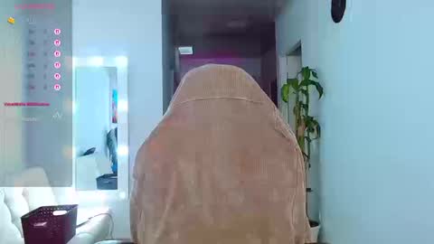 Ariana  online show from 09.10.25