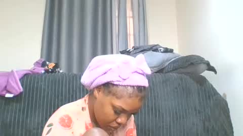 Snapshot of vibegoddess chatting on 06.24.26 tasha online show from 06.24.26