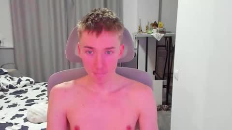 Snapshot of vibemygirl chatting on 12.20.25 vibemygirl online show from 12.20.25