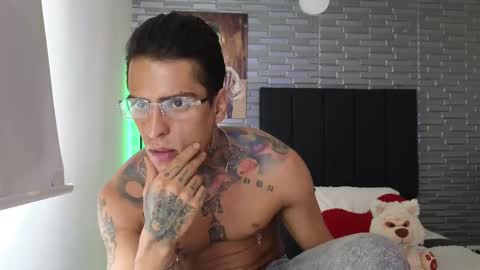 Victor cardenas online show from 02.24.25