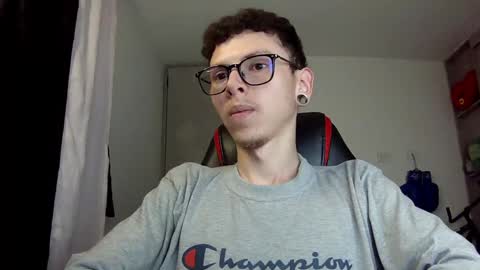 Snapshot of vicent_brais chatting on 12.03.24 Vicent Brais online show from 12.03.24