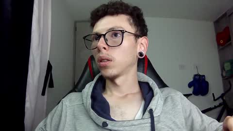 Snapshot of vicent_brais chatting on 12.05.24 Vicent Brais online show from 12.05.24