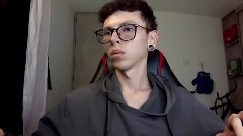 Snapshot of vicent_brais chatting on 12.07.24 Vicent Brais online show from 12.07.24