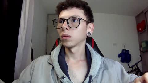 Snapshot of vicent_brais chatting on 12.12.24 Vicent Brais online show from 12.12.24