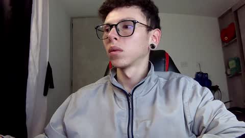 Snapshot of vicent_brais chatting on 12.14.24 Vicent Brais online show from 12.14.24