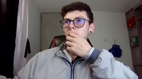 Snapshot of vicent_brais chatting on 12.15.24 Vicent Brais online show from 12.15.24