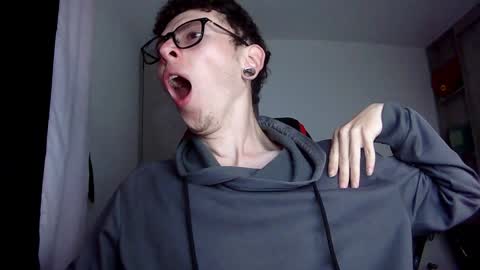 Snapshot of vicent_brais chatting on 12.18.24 Vicent Brais online show from 12.18.24