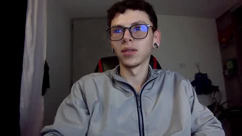 Snapshot of vicent_brais chatting on 12.19.24 Vicent Brais online show from 12.19.24