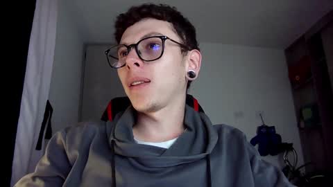 Snapshot of vicent_brais chatting on 12.20.24 Vicent Brais online show from 12.20.24