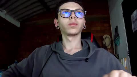 Snapshot of vicent_brais chatting on 12.22.24 Vicent Brais online show from 12.22.24