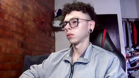 Snapshot of vicent_brais chatting on 02.17.25 Vicent Brais online show from 02.17.25