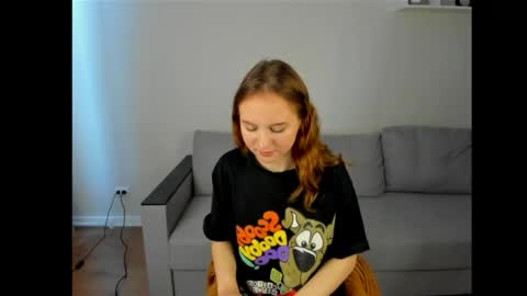 Snapshot of vicki_milles chatting on 05.18.26 vicki_milles online show from 05.18.26
