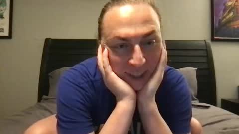 Snapshot of vicki_stockings chatting on 09.29.25 Vicki Stockings online show from 09.29.25