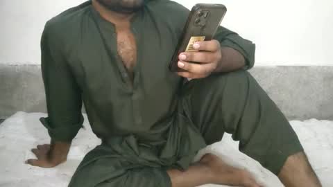 Snapshot of vickpie24 chatting on 10.31.25 vickpie24 online show from 10.31.25