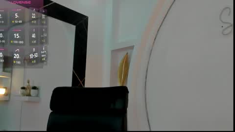 vicky_hottman online show from 04.12.26