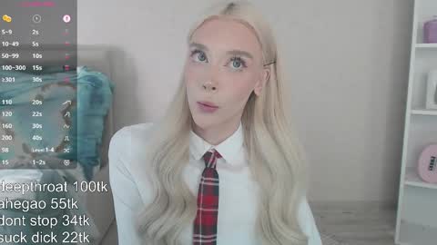 Snapshot of vickyfuckingdoll chatting on 04.02.26 vickyfuckingdoll online show from 04.02.26