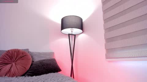 Snapshot of vico_sweety chatting on 10.04.25 Victoria online show from 10.04.25