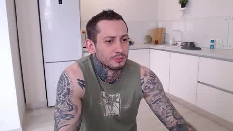 Snapshot of victor_rhino chatting on 03.26.26 Victor rhinoff online show from 03.26.26