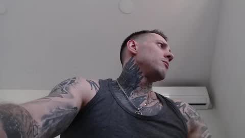 Snapshot of victor_rhino chatting on 04.01.26 Victor rhinoff online show from 04.01.26