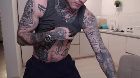 Snapshot of victor_rhino chatting on 04.01.26 Victor rhinoff online show from 04.01.26