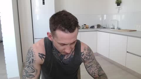 Snapshot of victor_rhino chatting on 04.08.26 Victor rhinoff online show from 04.08.26