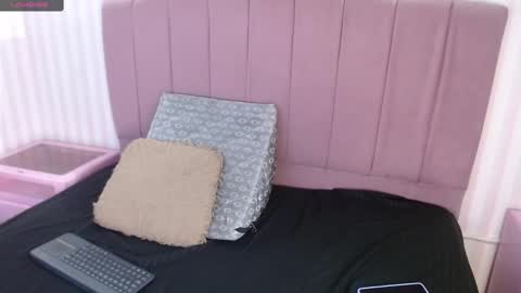 Victoria  online show from 03.01.25