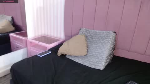 Victoria  online show from 03.02.25