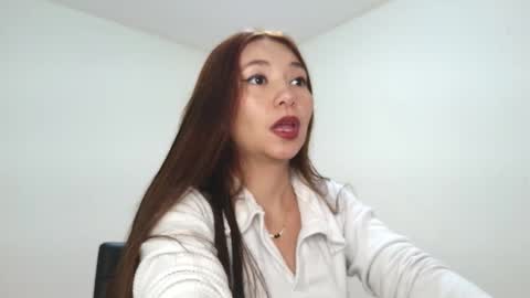 Victoria  online show from 03.23.26