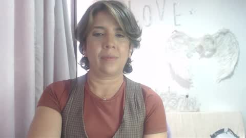 Hi guys   Im victoria  Be the one who can control me in PVT online show from 09.11.25