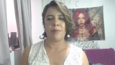 Hi guys   Im victoria  Be the one who can control me in PVT online show from 11.30.25