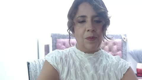 Snapshot of victoria25_meester chatting on 05.02.26 Hi guys Im victoria Be the one who can control me in PVT online show from 05.02.26