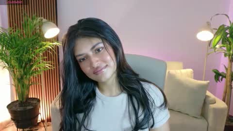 Snapshot of victoria___moon chatting on 02.19.26 victoria online show from 02.19.26