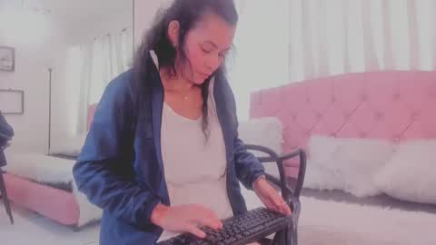 Snapshot of victoria__grey_ chatting on 03.15.26 Victoria grey online show from 03.15.26