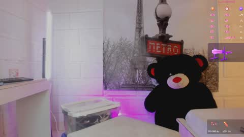 Snapshot of victoria_adaams1 chatting on 05.20.26 Victoria valentina online show from 05.20.26