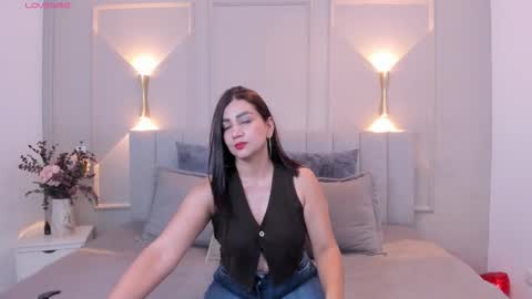 victoria  online show from 02.17.26