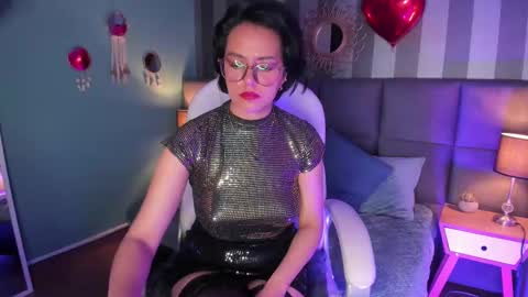 Victoria online show from 02.16.25