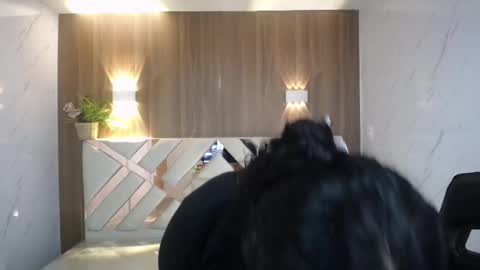 Snapshot of victoria_castillo_b chatting on 11.19.25 victoria_castillo_b online show from 11.19.25