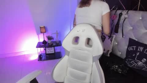 victoria_floyd1 online show from 04.10.26