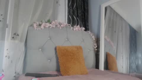 victoria_founta1n online show from 03.16.26