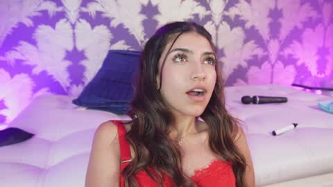  Victoria Lozano  online show from 01.16.25