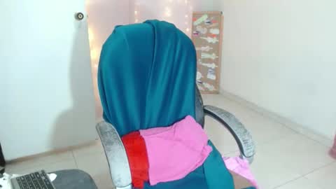 VICKY online show from 12.06.24