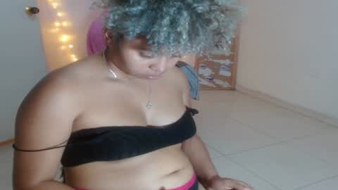 VICKY online show from 12.19.24