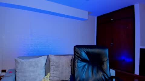 Snapshot of victoria_mooree chatting on 02.07.25 Victoria Everyday From 1400 to 2130 Col Time online show from 02.07.25