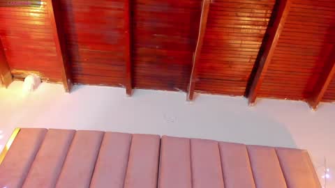 VICTORIA online show from 01.17.25