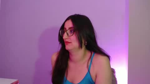 Snapshot of victoria_riider chatting on 01.30.25 Victoria online show from 01.30.25