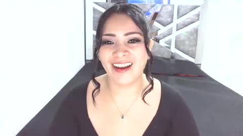 Snapshot of victoria_rossx chatting on 05.15.26 victoria_rossx online show from 05.15.26
