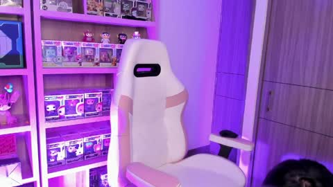 Victoria online show from 04.04.26